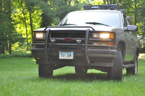 1998 chevrolet tahoe base sport utility 2-door 5.7l