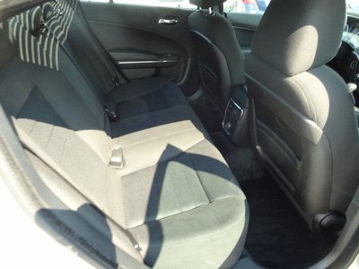SE RWD 3.6LT Automatic Trans Alloy Wheels power Seats Accident Free South Own, image 10