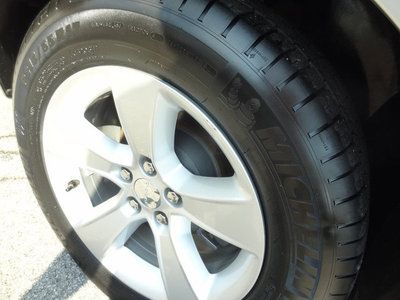 SE RWD 3.6LT Automatic Trans Alloy Wheels power Seats Accident Free South Own, image 12