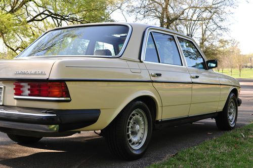 Outstanding 1984 Mercedes-Benz 300D Turbodiesel – Concours d’elegance condition, US $14,500.00, image 2