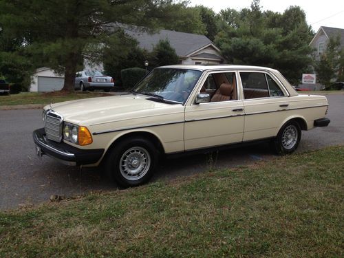 Outstanding 1984 Mercedes-Benz 300D Turbodiesel – Concours d’elegance condition, US $14,500.00, image 3