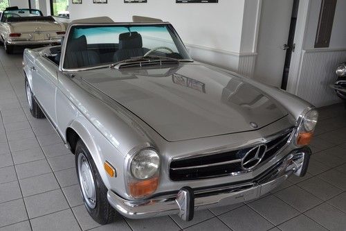 1970 mercedes 280sl in excellent condition.