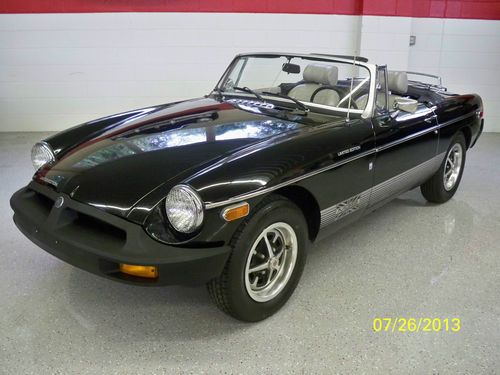 1977 mg mgb, low miles!!!  very nice car!