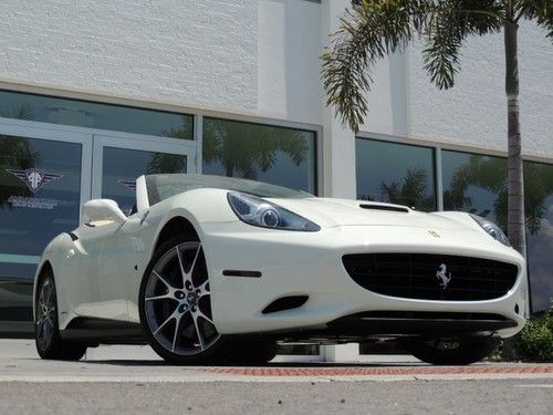 2013 extra camponario white on white ferrari california only 2k miles new condit