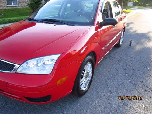 2005 ford focus se sedan 4-door 2.0l