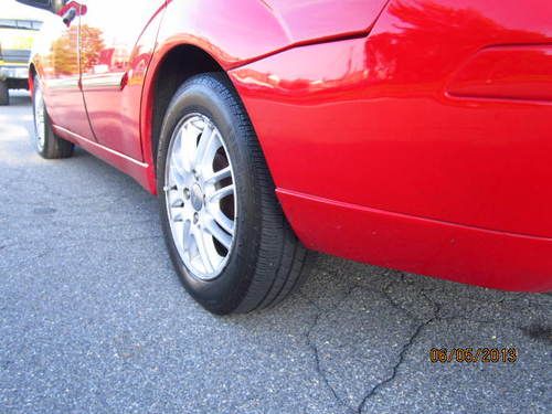 2005 Ford Focus se Sedan 4-Door 2.0L, image 9