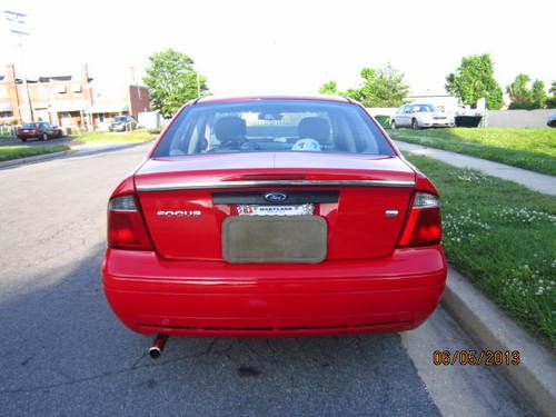 2005 Ford Focus se Sedan 4-Door 2.0L, image 10