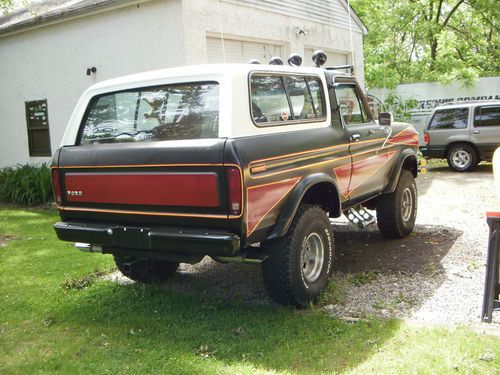 1978 Ford Bronco Ranger XLT Sport Utility 2-Door 6.6L, image 3
