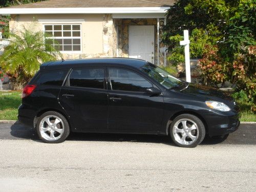 2003 toyota matrix , frame damage