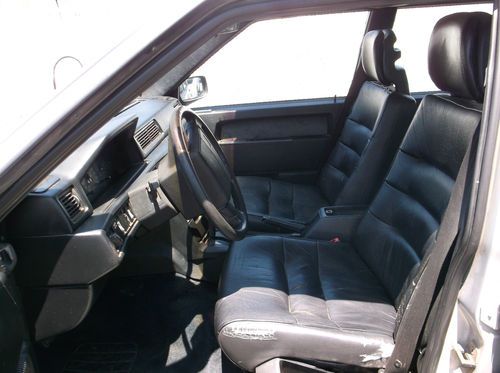 1991 VOlvo 740, NO RESERVE, image 3