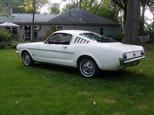 1966 Ford Mustang Fastback, image 2