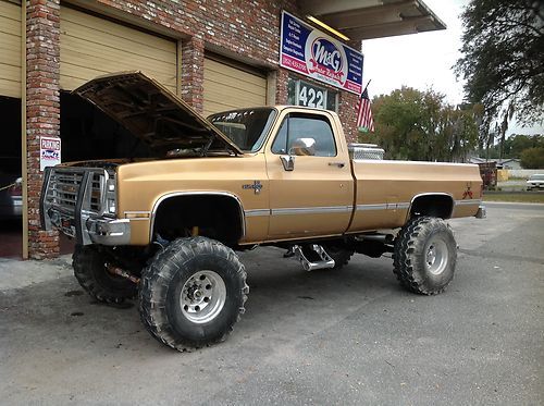 Chevrolet silverado 4x4 2500 454 big block