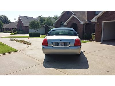 Like New Low Mile 03 Towncar, US $8,995.00, image 3