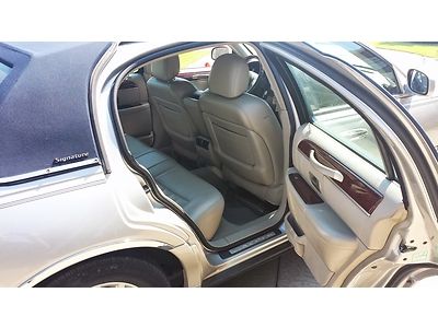 Like New Low Mile 03 Towncar, US $8,995.00, image 6