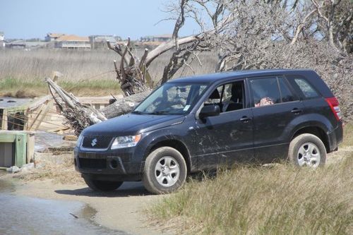 2006 suzuki grand vitara sport utility 4-door 2.7l