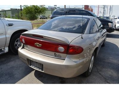 Base Coupe 2.2L Front Wheel Drive Tires - Front All-Season Wheel Covers A/C, image 3