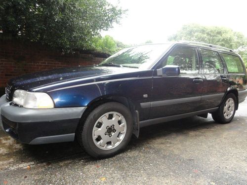 2000 volvo v70 x/c awd wagon 4-door 2.4l