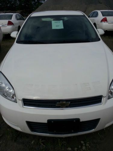 2009 chevy impala - lot #657