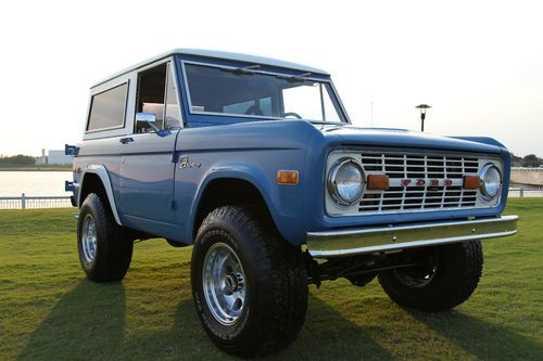 1973 ford bronco sport*** air conditioning***pwr brakes/pwr steering