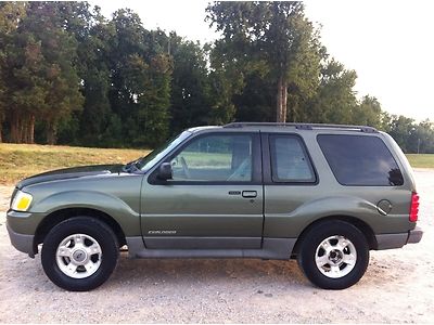 2001 Ford Explorer Sport 2 door 4X4 Clean Dealer trade Must sell OBO, US $1,750.00, image 2