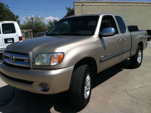 2004 toyota tundra sr5 extended cab pickup 4-door 4.7l