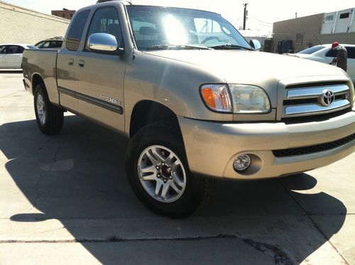 2004 Toyota Tundra SR5 Extended Cab Pickup 4-Door 4.7L, image 2