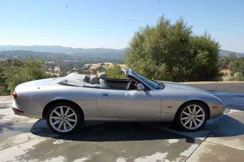 2004 jaguar xk8 base convertible 2-door 4.2l with 26k miles