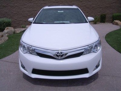 NEW XLE V6 Leather HDD Nav w/ JBL audio Blind Spot Opt Loaded w/ Full Power Opts, image 2