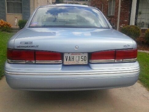 1997 ford crown victoria base sedan 4-door 4.6l