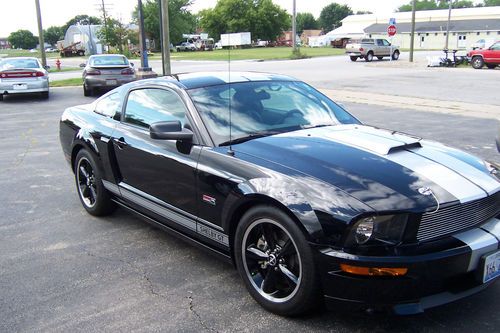 2007 ford mustang shelby gt coupe 2-door 4.6l