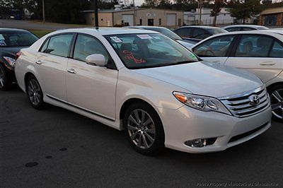 7-days *no reserve* &#039;11 avalon ltd navi leather roof xenon carfax warranty