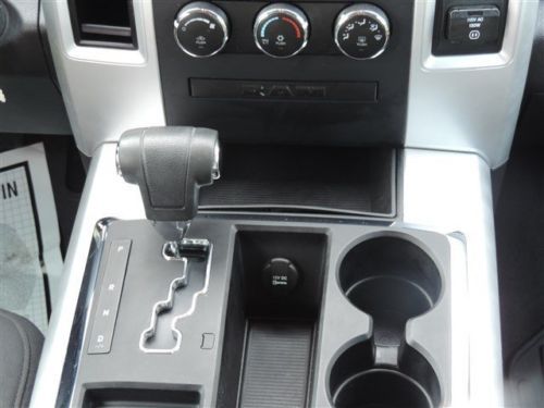 Big Horn 5.7L CD Rear Wheel Drive Tow Hitch Power Steering ABS Aluminum Wheels, image 30