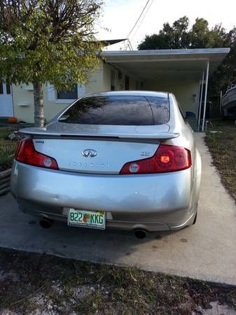 2004 infiniti g35 base coupe 2-door 3.5l