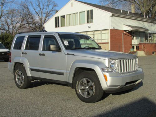 2008 jeep liberty sport 4x4