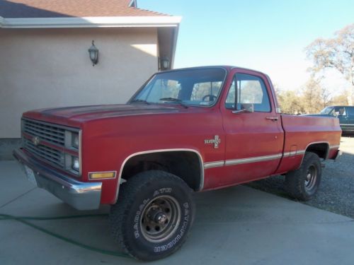 1984 chevy k-10 swb 4wd fleetside