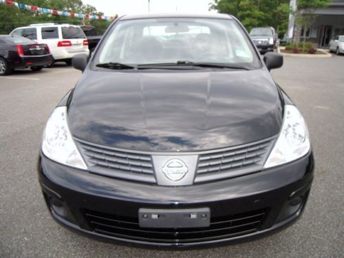 2009 Versa, 5 Speed Manual, 1.6L 4 Cyl, Sedan, A/C, CD, 55K miles, US $7,995.00, image 3