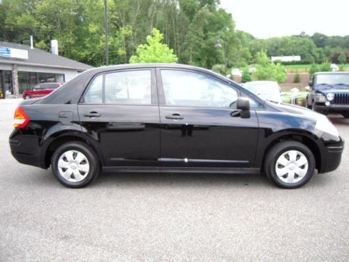2009 Versa, 5 Speed Manual, 1.6L 4 Cyl, Sedan, A/C, CD, 55K miles, US $7,995.00, image 5