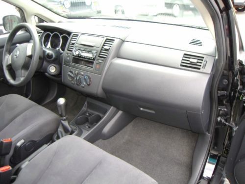 2009 Versa, 5 Speed Manual, 1.6L 4 Cyl, Sedan, A/C, CD, 55K miles, US $7,995.00, image 20