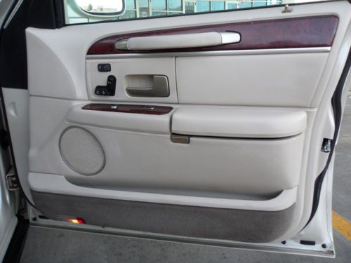 LEATHER V8 WOOD TRIM CONGRESSIONAL EDITION CRUISE CONTROL POWER WINDOWS, US $6,588.88, image 30