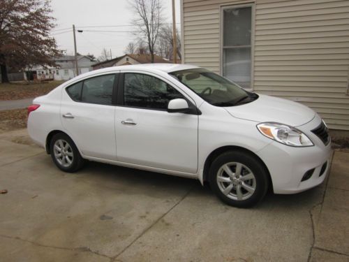 2012 nissan versa sl 34671 miles very clean - one owner