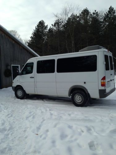 2004 dodge sprinter standard 10-passenger van