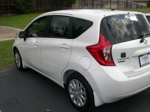 2014 nissan versa note sv hatchback cvt only 1024 miles