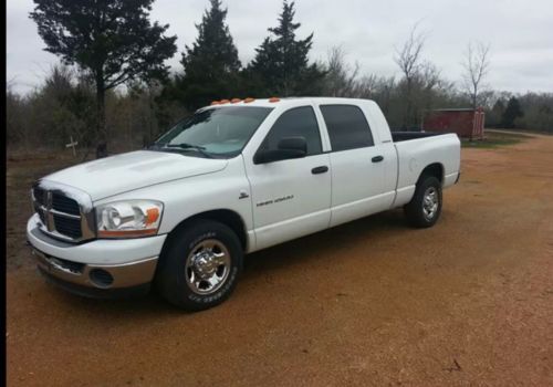 2006 ram 2500 mega cab diesel 5.9l 2wd 6sp manuel white