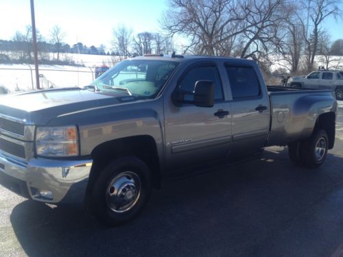 Very nice 2007 chevrolet 3500 lt 4 door 4x4 diesel pickup truck! no reserve!