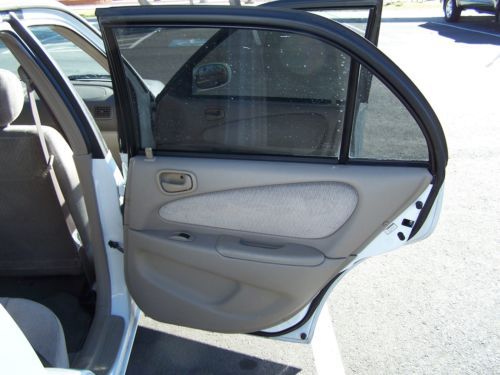 2001 Toyota Corolla LE Sedan 4-Door 1.8L, image 13