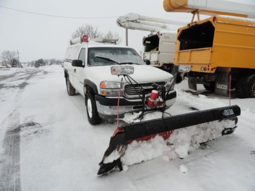 2001 gmc sierra 2500hd plow truck w/ salt spreader topper 4x4 fleet vehicle