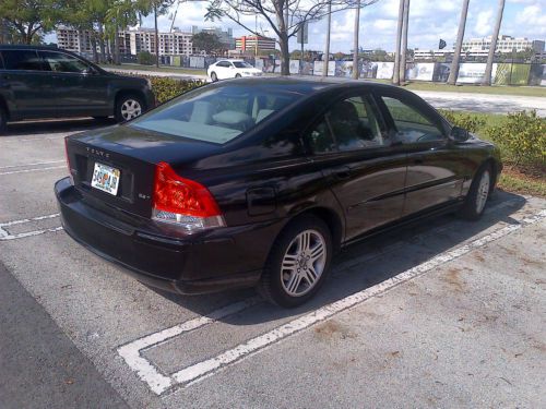 2006 volvo s60 2.5t sedan 4-door 2.5l