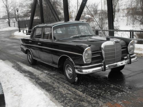1965 mercedes benz 300se w112 fintail very rare sedan sunroof db040 black