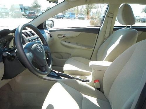 4dr Sdn Auto 1.8L CD Power Windows Power Door Locks Tilt Wheel AM/FM Stereo, image 4
