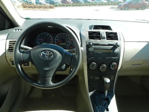 4dr Sdn Auto 1.8L CD Power Windows Power Door Locks Tilt Wheel AM/FM Stereo, image 6